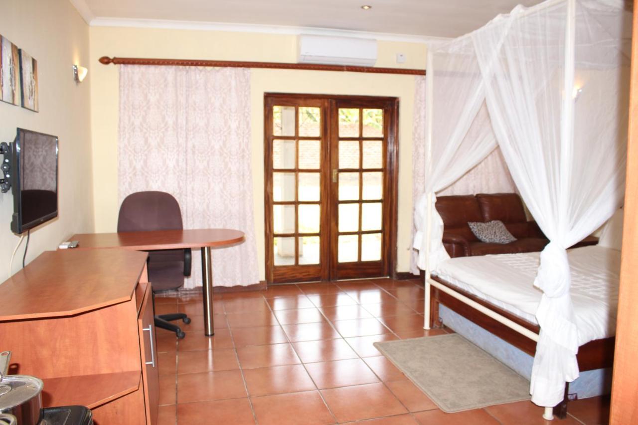 Tranquilo Resorts Lilongwe Esterno foto