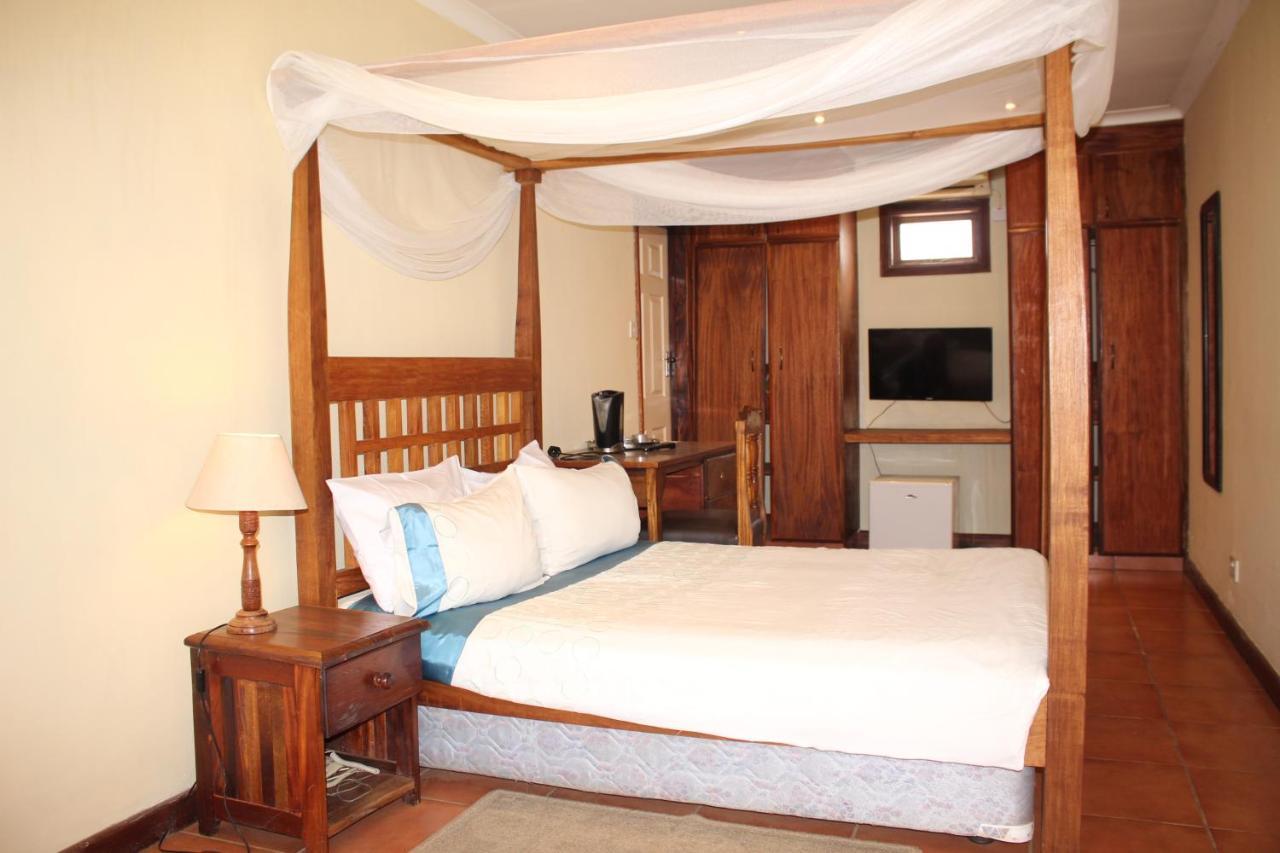 Tranquilo Resorts Lilongwe Esterno foto