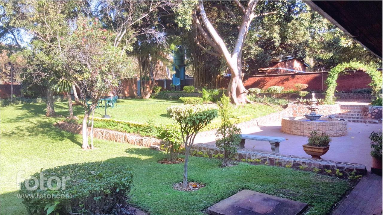 Tranquilo Resorts Lilongwe Esterno foto