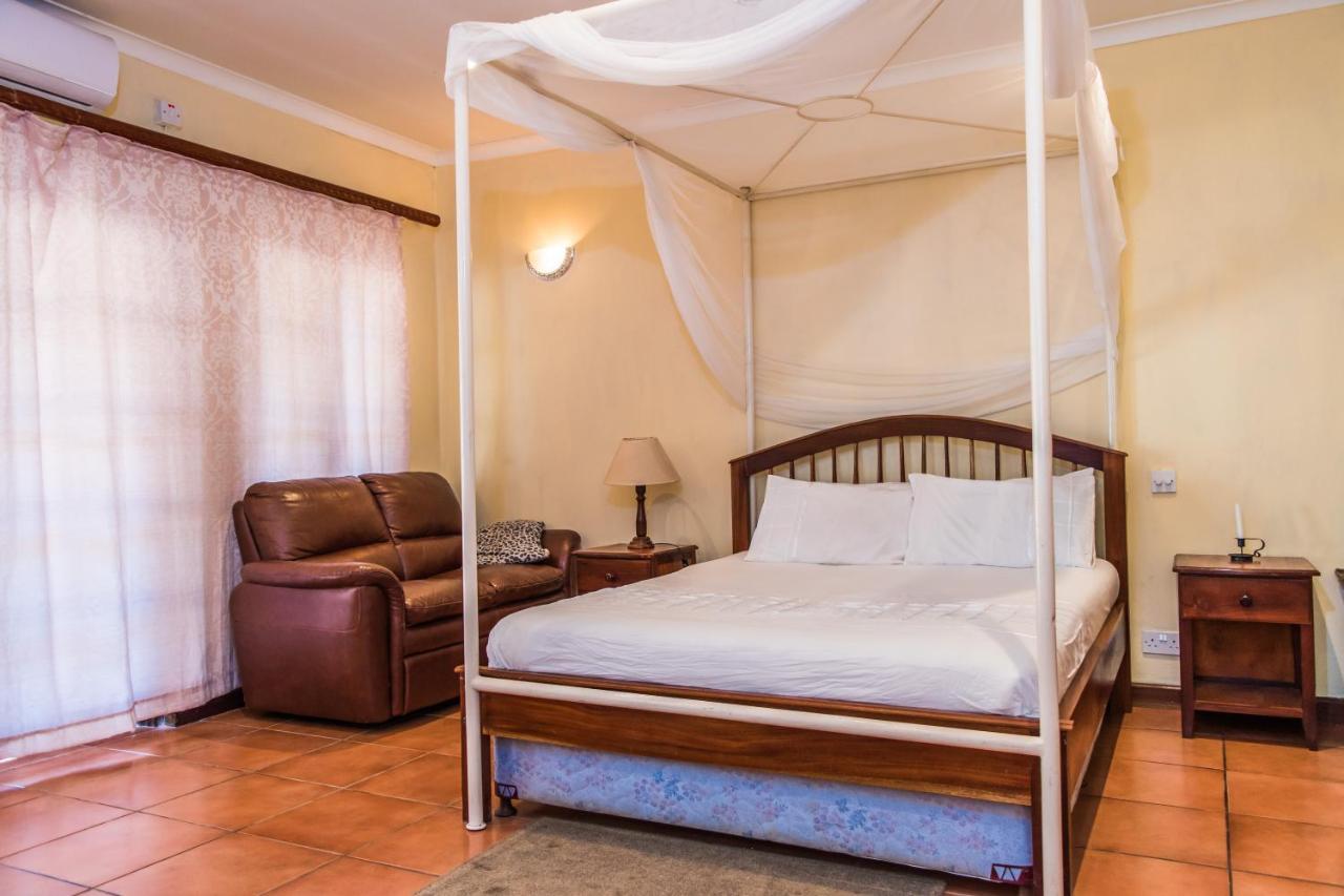 Tranquilo Resorts Lilongwe Esterno foto